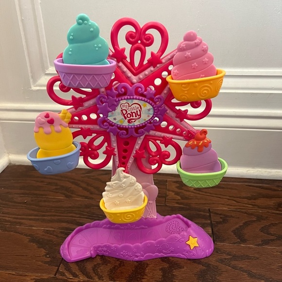 Hasbro Other - 2009 My Little Pony Musical Ice Cream Ferris Wheel Sounds/Motion